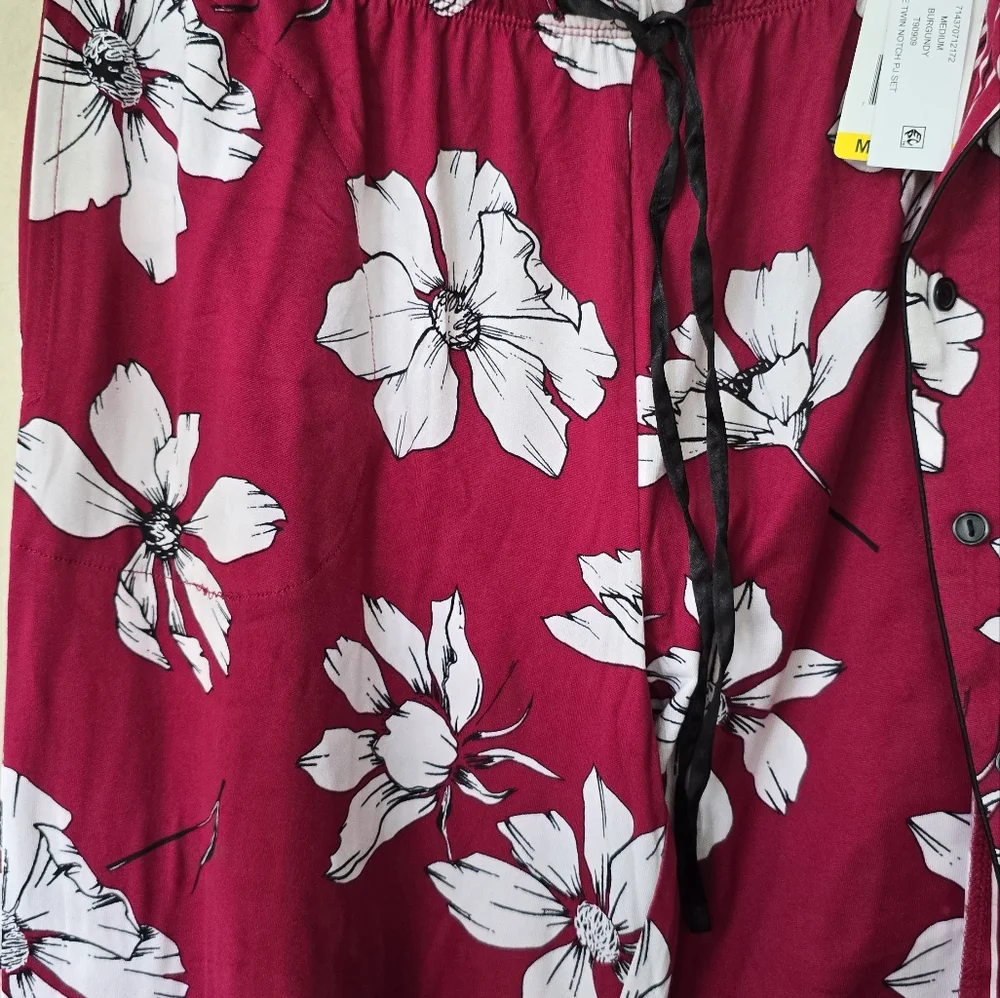 Nwt Flora Nikrooz Long Sleeve Notch Collar PJ Set 2 piece - Picture 7 of 11